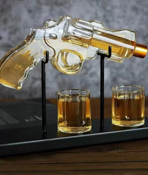 Revolver Whisky Karaf Set met Glazen – Decoratieve Drankdispenser
