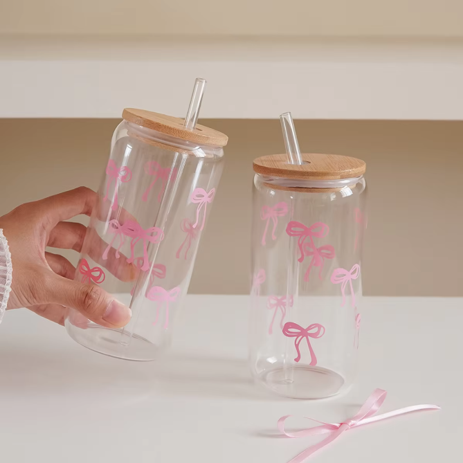 Glazen Beker met Strik Print, Deksel en Rietje – Esthetische Drinkbeker