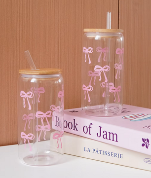 Glazen Beker met Strik Print, Deksel en Rietje – Esthetische Drinkbeker