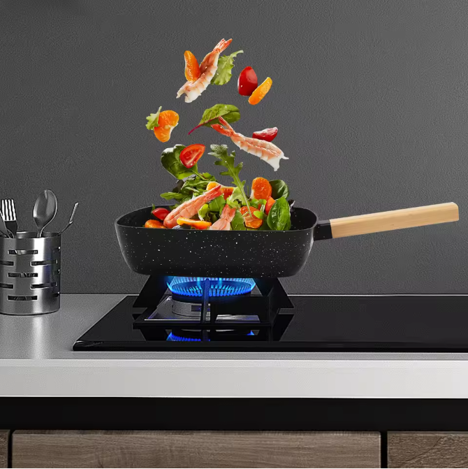 Vierkante Koekenpan 18 cm met Anti-aanbaklaag – Omeletpan met Houten Handvat