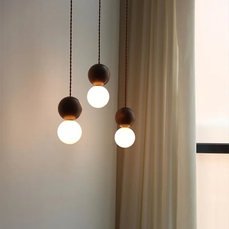 Moderne Houten LED Hanglamp met Glazen Bol – Zwart Walnoot G9 – Scandinavisch & Japans Design voor Slaapkamer, Eetkamer & Woonkamer