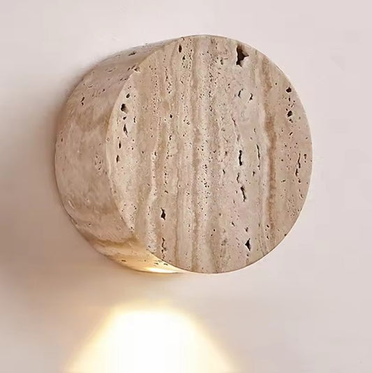 Wabi-Sabi Travertijn LED Wandlamp – Natuursteen Sfeerverlichting voor Slaapkamer en Gang