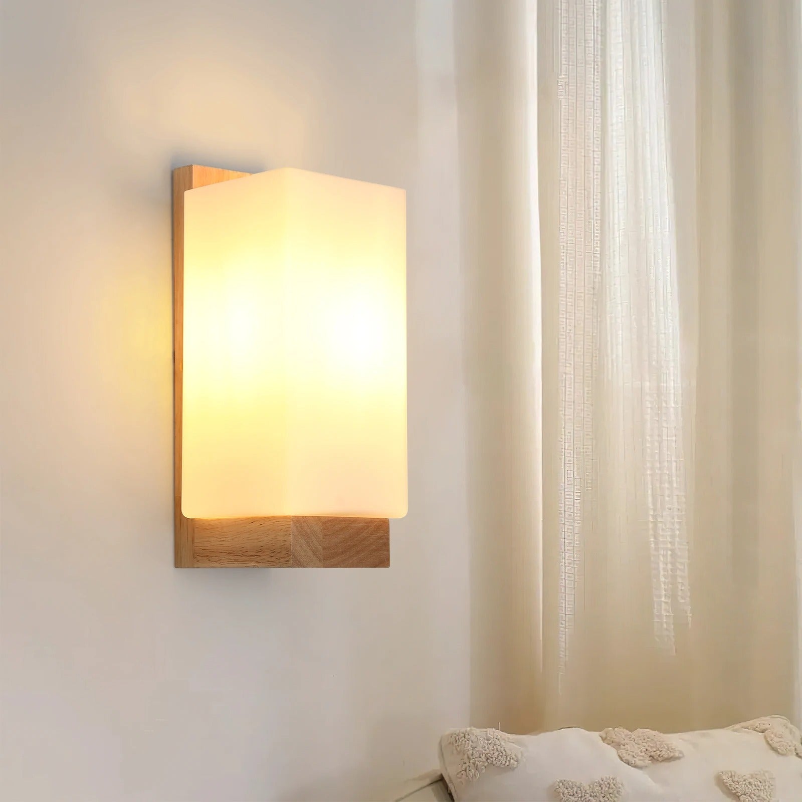 Moderne Houten Wandlamp – Minimalistisch Design met Glazen Kap – E27 Binnenverlichting