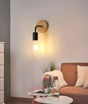 Set van 2 Industriële Wandlampen – Retro Zwart IJzer met Massief Hout – E27 Fitting – Voor Woonkamer, Slaapkamer en Hal