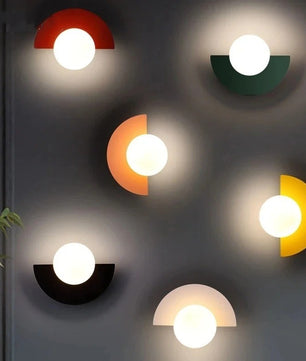 Scandinavische LED Wandlamp – Creatief Design met Omhoog en Omlaag Licht – Moderne Wandverlichting voor Slaapkamer en Woonkamer