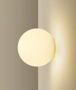 Moderne Glazen Wandlamp – Bauhaus Ronde Melkwitte Bal met G9 LED voor Slaapkamer en Woonkamer