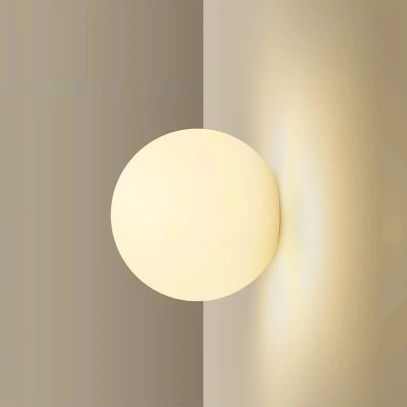 Moderne Glazen Wandlamp – Bauhaus Ronde Melkwitte Bal met G9 LED voor Slaapkamer en Woonkamer