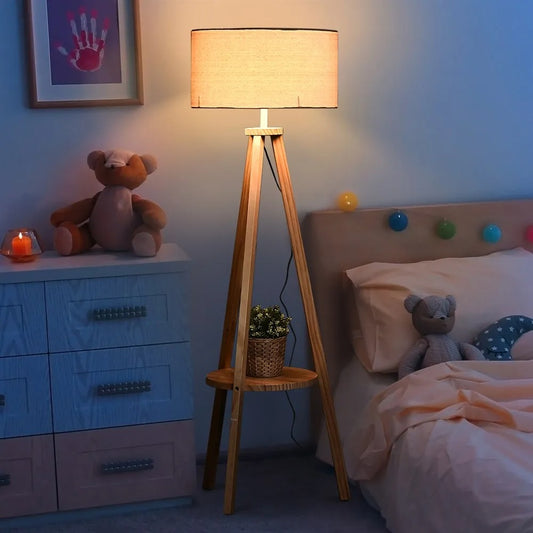 Houten Vloerlamp met Stoffen Kap en Tripod Basis – Staande Lamp met Plank – Modern Design 154 cm voor Woonkamer en Slaapkamer