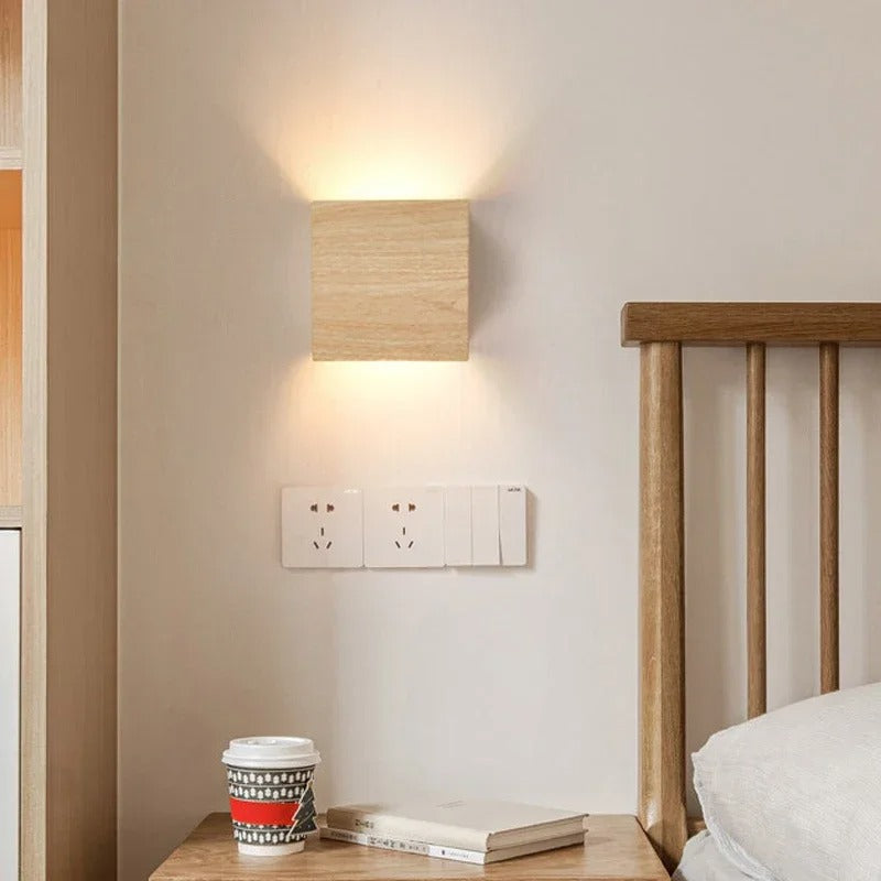 Nordic Houten LED Wandlamp – Vierkante Scandinavische Wandverlichting voor Slaapkamer en Hal