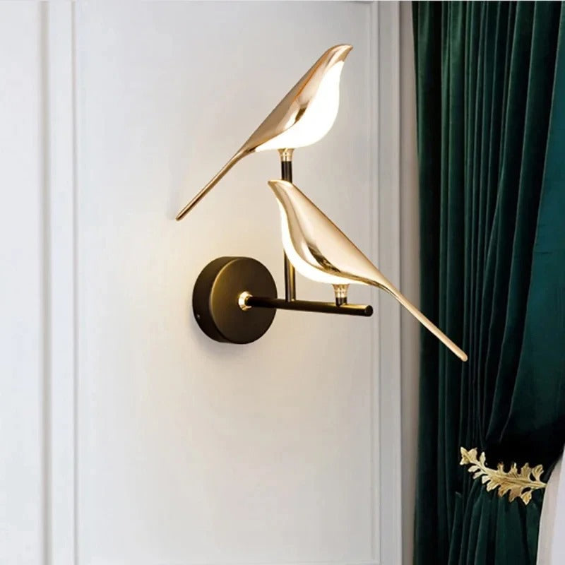 Gouden Vogel LED Wandlamp – Artistieke Wandkandelaar van Metaal – Decoratieve Sfeerverlichting voor Woonkamer en Slaapkamer
