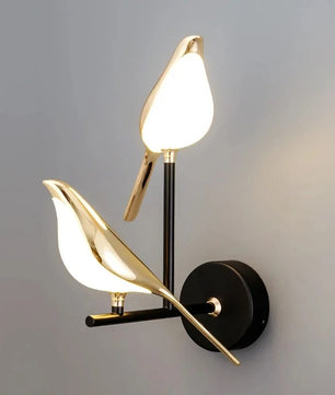 Gouden Vogel LED Wandlamp – Artistieke Wandkandelaar van Metaal – Decoratieve Sfeerverlichting voor Woonkamer en Slaapkamer