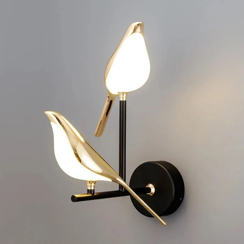 Gouden Vogel LED Wandlamp – Artistieke Wandkandelaar van Metaal – Decoratieve Sfeerverlichting voor Woonkamer en Slaapkamer