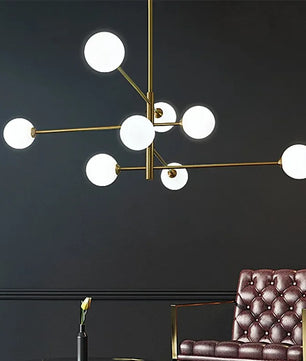 Moderne Glazen Bal Kroonluchter – Zwart Gouden LED Plafondlamp van Metaal en Mat Glas – Luxe Design voor Woonkamer, Eetkamer en Slaapkamer