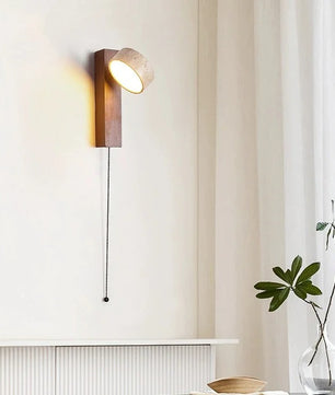 Crèmekleurige Wandlamp voor Nachtkastje – LED Wandlamp met Trekschakelaar en Draaibaar Design