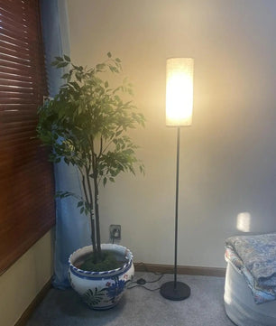 Moderne Vloerlamp met Lampenkap – Hoge Staande Lamp met Dimbare 9W LED en Voetschakelaar – Minimalistische Verlichting voor Woonkamer en Slaapkamer
