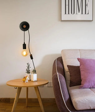 Vintage Industriële Wandlamp met Houten Arm – E27 Fitting met Schakelaar en Stekker – Plug-in Wandverlichting voor Slaapkamer, Hal en Woonkamer