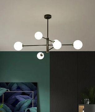 Moderne Glazen Bal Kroonluchter – Zwart Gouden LED Plafondlamp van Metaal en Mat Glas – Luxe Design voor Woonkamer, Eetkamer en Slaapkamer