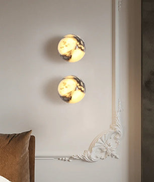 Luxe Marmeren Wandlamp – Natuurlijk Zwart Marmer – Ronde Design Wandverlichting met LED voor Slaapkamer en Woonkamer