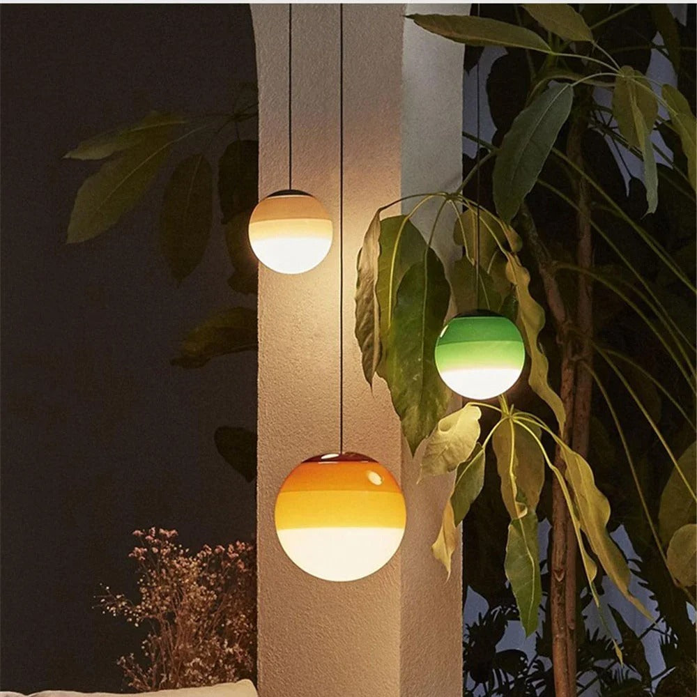 Nordic Kleurrijke Glazen Bol Hanglamp – Moderne LED Plafondlamp voor Eetkamer, Slaapkamer & Café