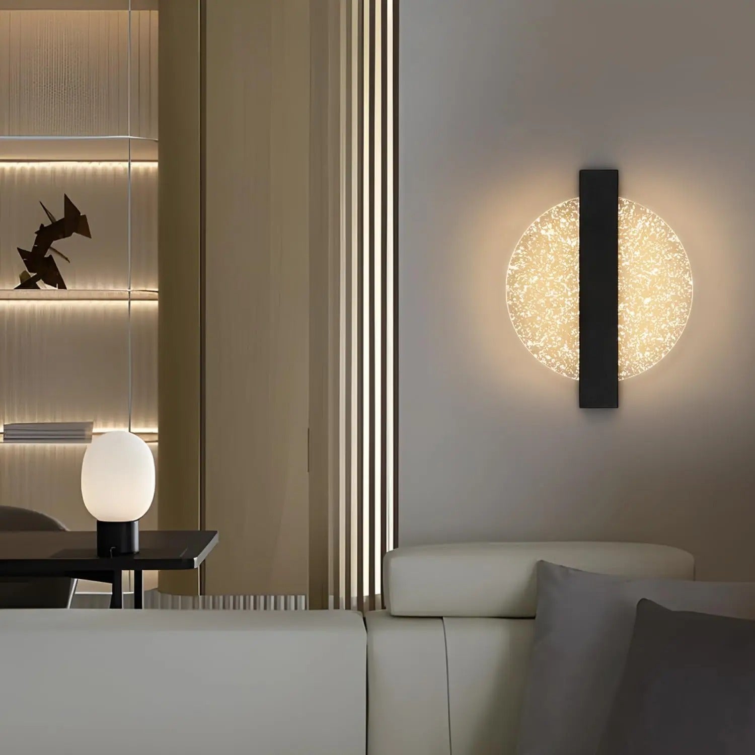 Moderne LED Wandlamp – Rond Zwart met Zilverblad – Acryl Wandverlichting met Warm Licht 3500K voor Woonkamer & Slaapkamer