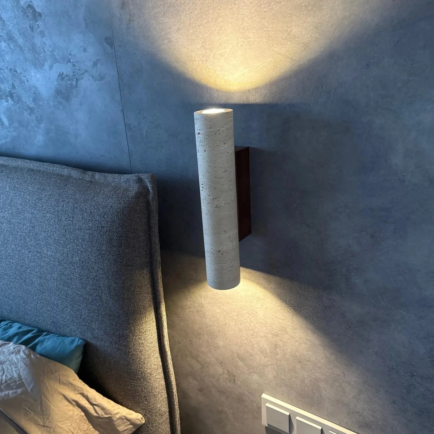 Stenen Wandlamp Travertijn – Luxe Natuursteen Wandverlichting met E27 Fitting en Up Down Light
