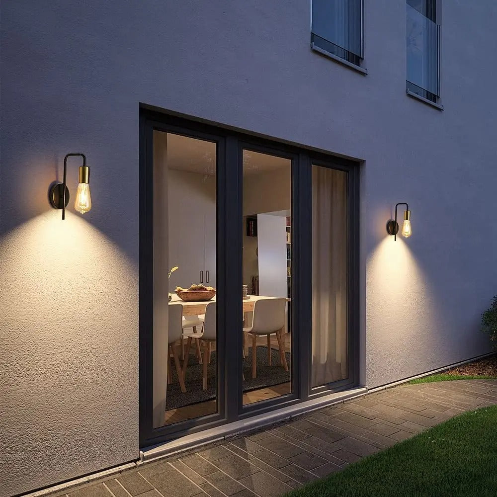 Set van 2 Vintage Wandlampen – Industriële Retro Wandspots van Gesmeed Staal met E27 Fitting – Zwart met Gouden Accent