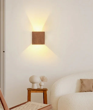Nordic Houten LED Wandlamp – Vierkante Scandinavische Wandverlichting voor Slaapkamer en Hal