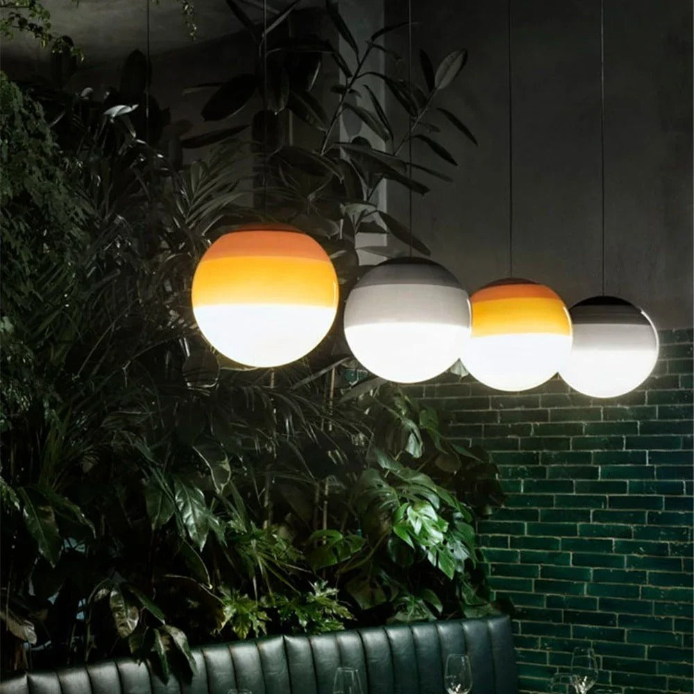 Nordic Kleurrijke Glazen Bol Hanglamp – Moderne LED Plafondlamp voor Eetkamer, Slaapkamer & Café