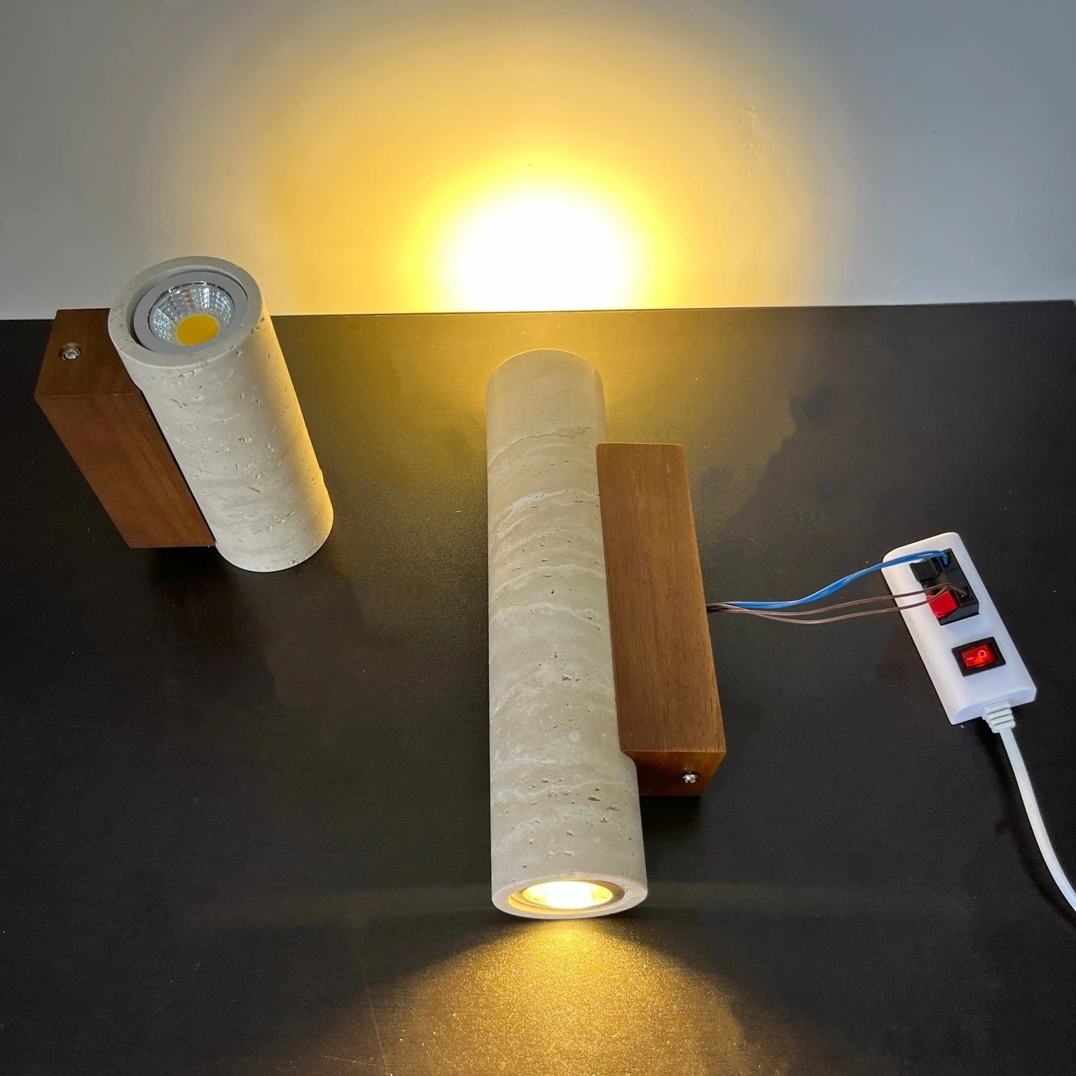 Stenen Wandlamp Travertijn – Luxe Natuursteen Wandverlichting met E27 Fitting en Up Down Light