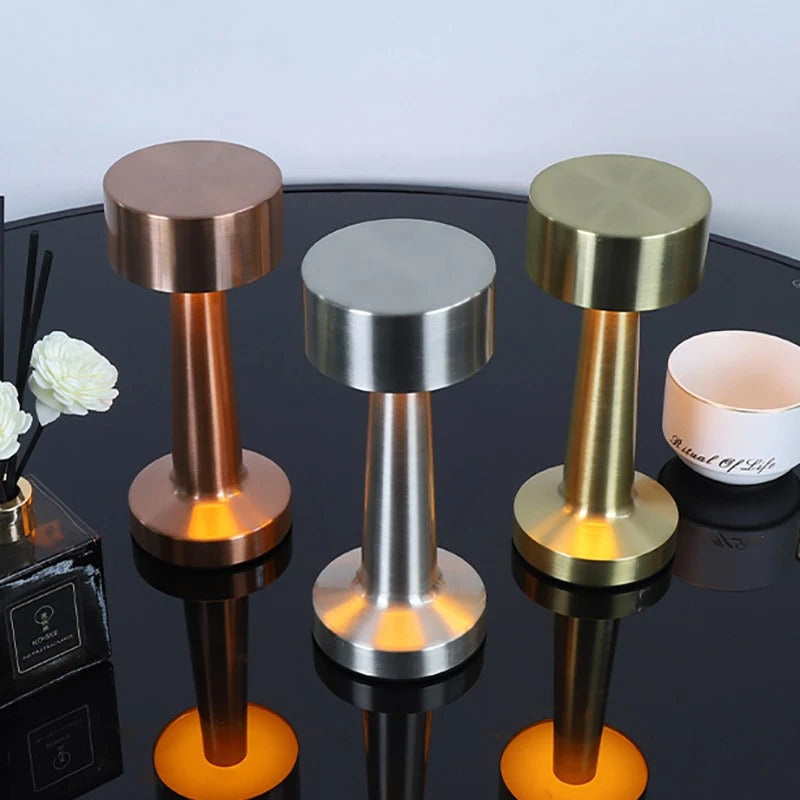 Retro Metalen Tafellamp – Oplaadbare LED Nachtlamp met Touchbediening, 3 Lichtkleuren en Dimbare Sfeerverlichting
