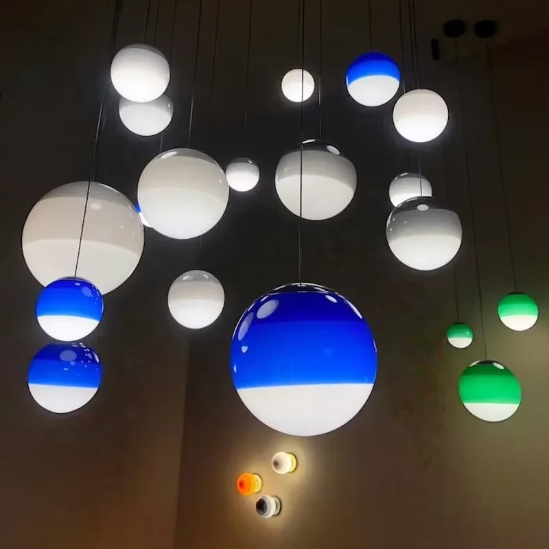 Nordic Kleurrijke Glazen Bol Hanglamp – Moderne LED Plafondlamp voor Eetkamer, Slaapkamer & Café