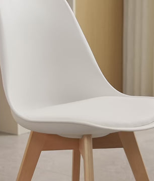 Set van 4/6 Scandinavische Stoelen Wit – PU-Lederen Zitting & Beukenhouten Poten
