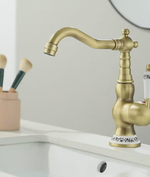 Edward – Klassieke Antiek Bronzen Wastafelkraan